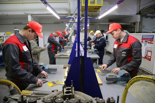 Забота о людях - ФОТО